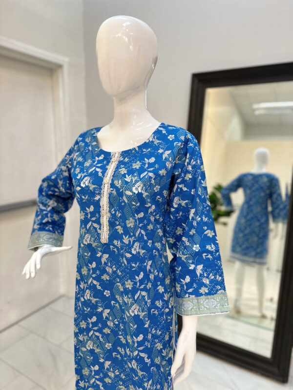 Blue Kurti with White digital print - Image 3